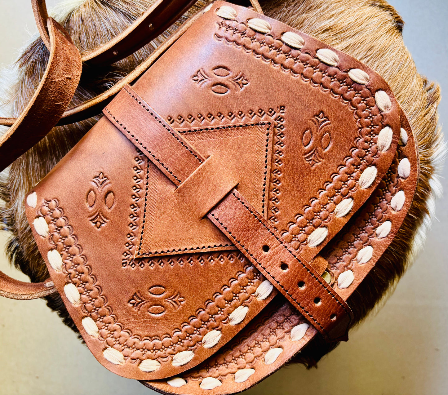 Leather Handmade Moroccan Shoulder Bag (Medium)